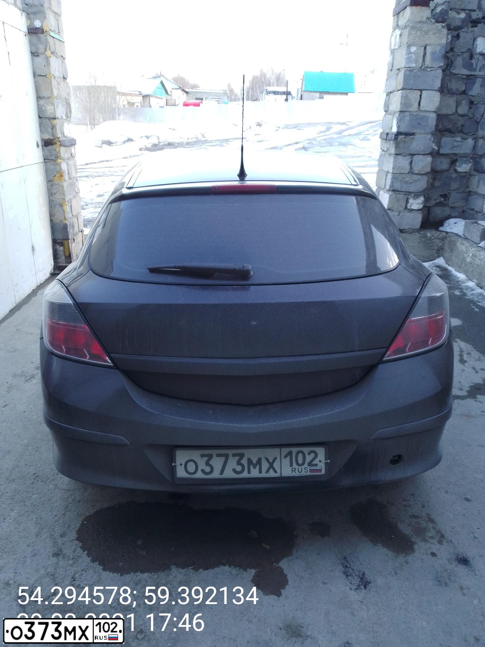 Фото автомобиля OPEL ASTRA, 2008 — госномер В442ЕА156. Цвет: ЧЕРНЫЙ