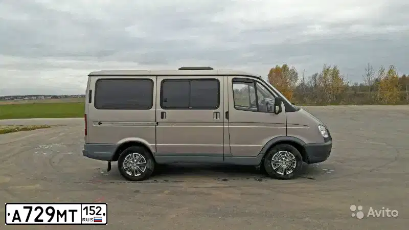 Фото автомобиля GAZ 2217 SOBOL, 2009 — госномер А729МТ152. Цвет: БЕЖЕВЫЙ
