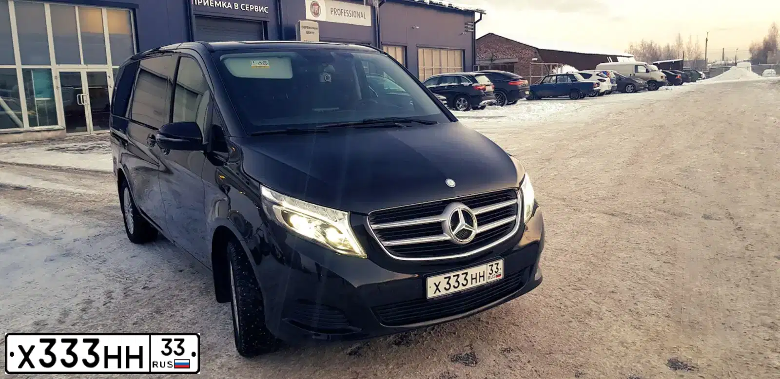 Фото автомобиля MERCEDES V-KLASSE, 2016 — госномер Х333НН33. Цвет: ЧЕРНЫЙ