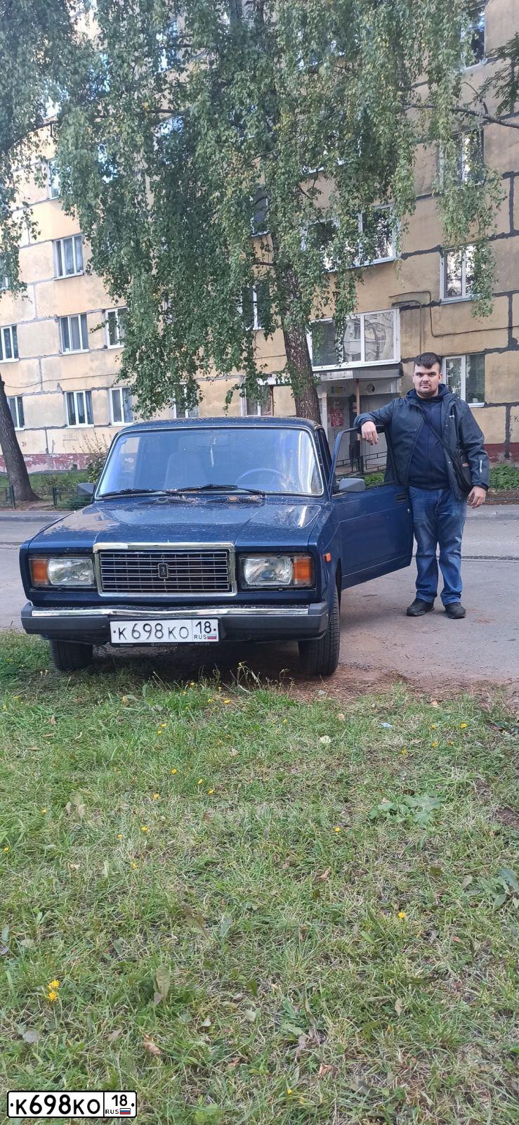 Фото автомобиля LADA 2107, 2009 — госномер К698КО18. Цвет: Темно-синий