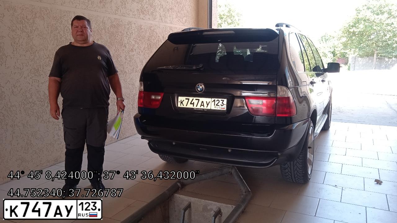 Фото автомобиля BMW X5, 2004 — госномер К747АУ123. Цвет: ЧЕРНЫЙ
