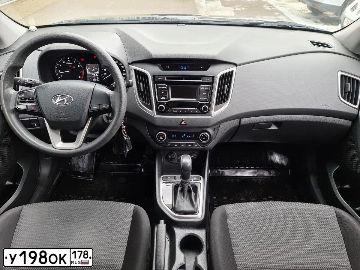 Фото автомобиля HYUNDAI CRETA, 2016 — госномер Е606СР198. Цвет: ЧЕРНЫЙ