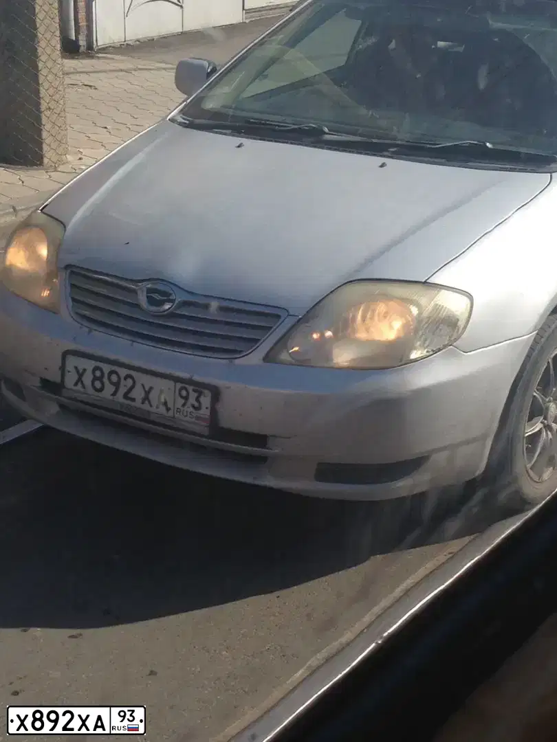 Фото автомобиля TOYOTA COROLLA, 2003 — госномер Х892ХА93