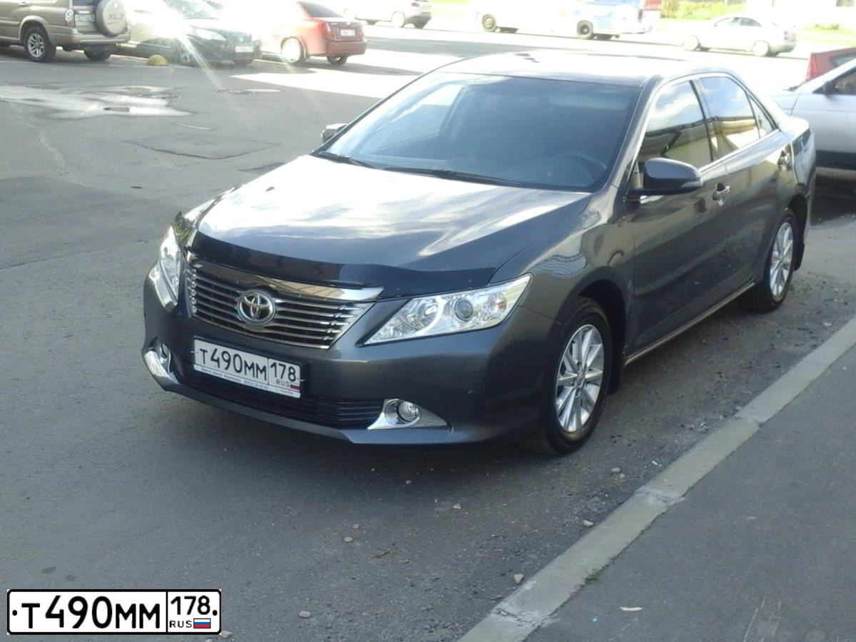 Фото автомобиля TOYOTA CAMRY, 2014 — госномер Т490ММ178. Цвет: СЕРЫЙ МЕТАЛЛИК