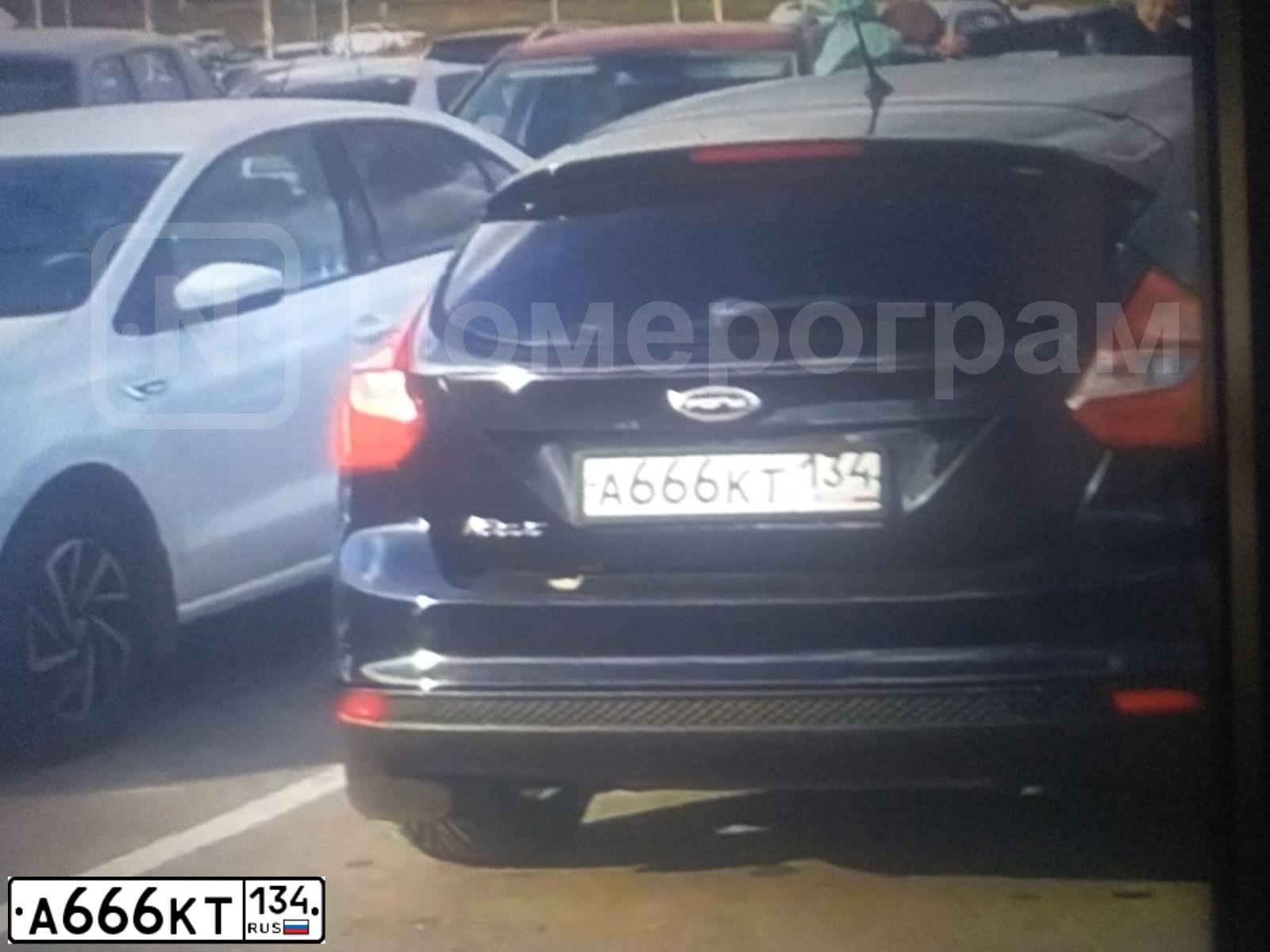 Фото автомобиля FORD FOCUS, 2013 — госномер А666КТ134. Цвет: ЧЕРНЫЙ