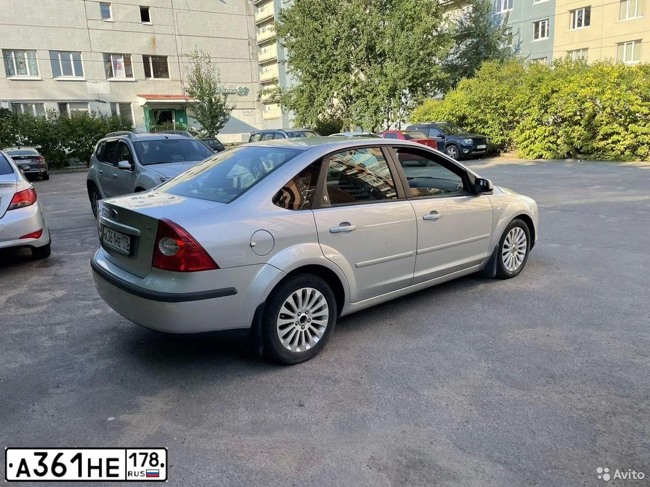 Фото автомобиля FORD FOCUS, 2006 — госномер С194МН712. Цвет: Серебристый