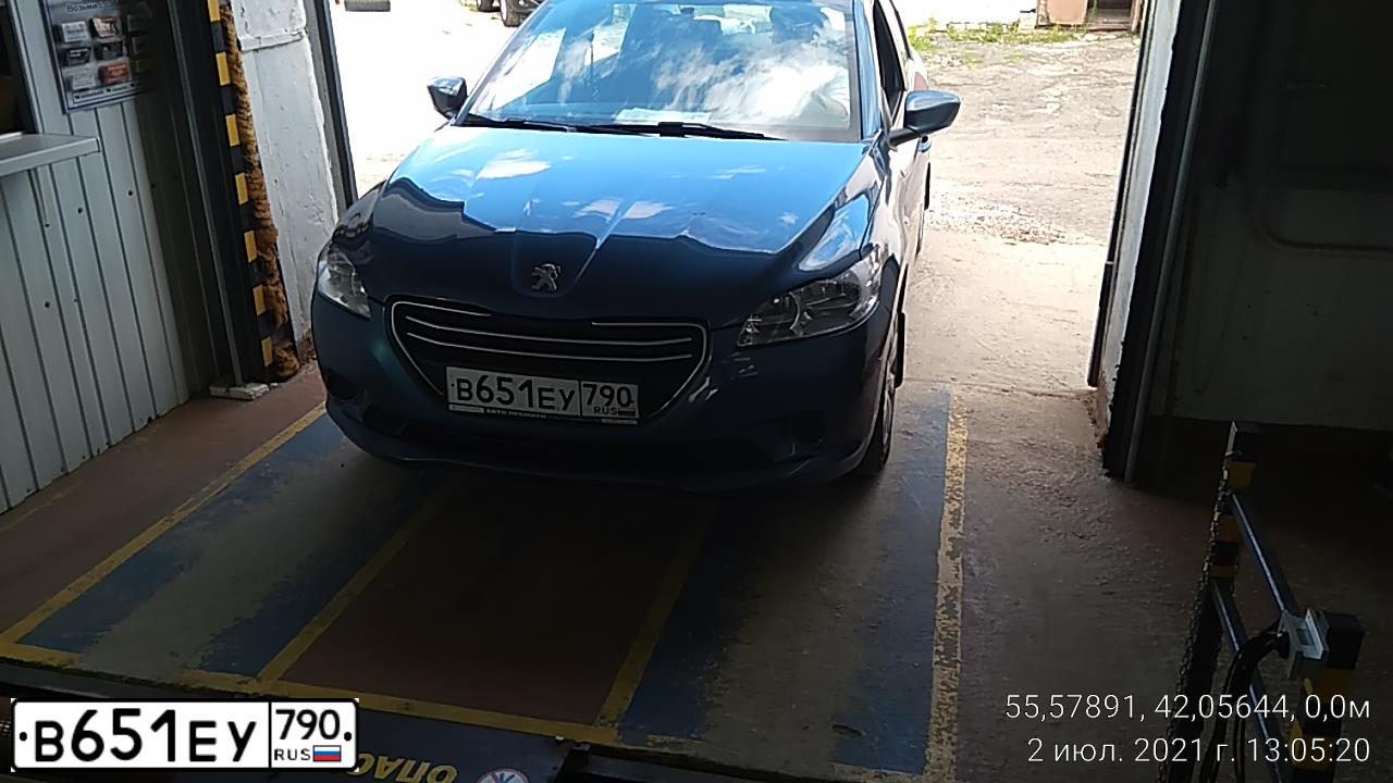 Фото автомобиля PEUGEOT 301, 2014 — госномер Т754ТА33. Цвет: синий