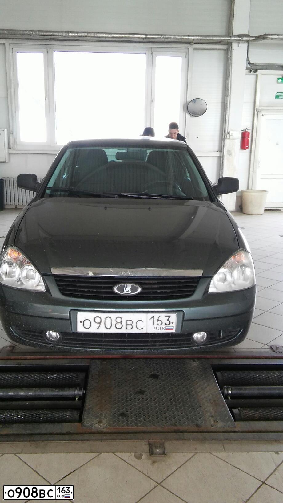 Фото автомобиля LADA 2172 PRIORA, 2011 — госномер О908ВС163. Цвет: ЧЕРНЫЙ