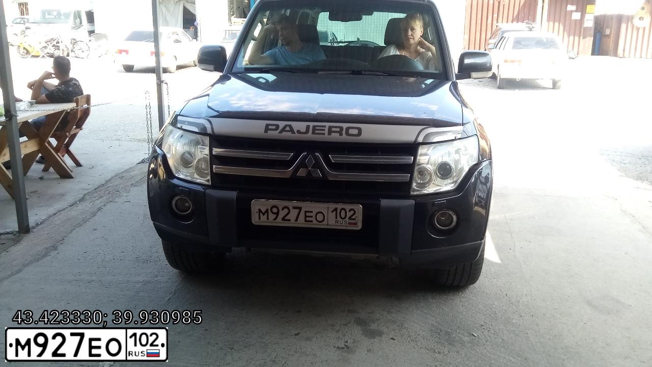 Фото автомобиля MITSUBISHI PAJERO, 2008 — госномер М927ЕО102. Цвет: ЧЕРНЫЙ