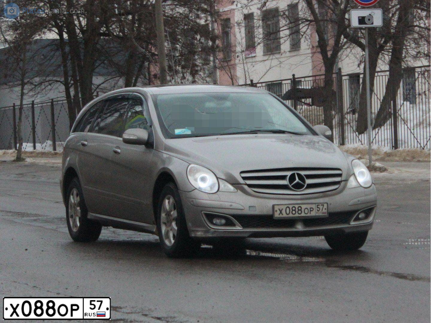Фото автомобиля MERCEDES-BENZ R350, 2006 — госномер Х301СК73. Цвет: Коричневый