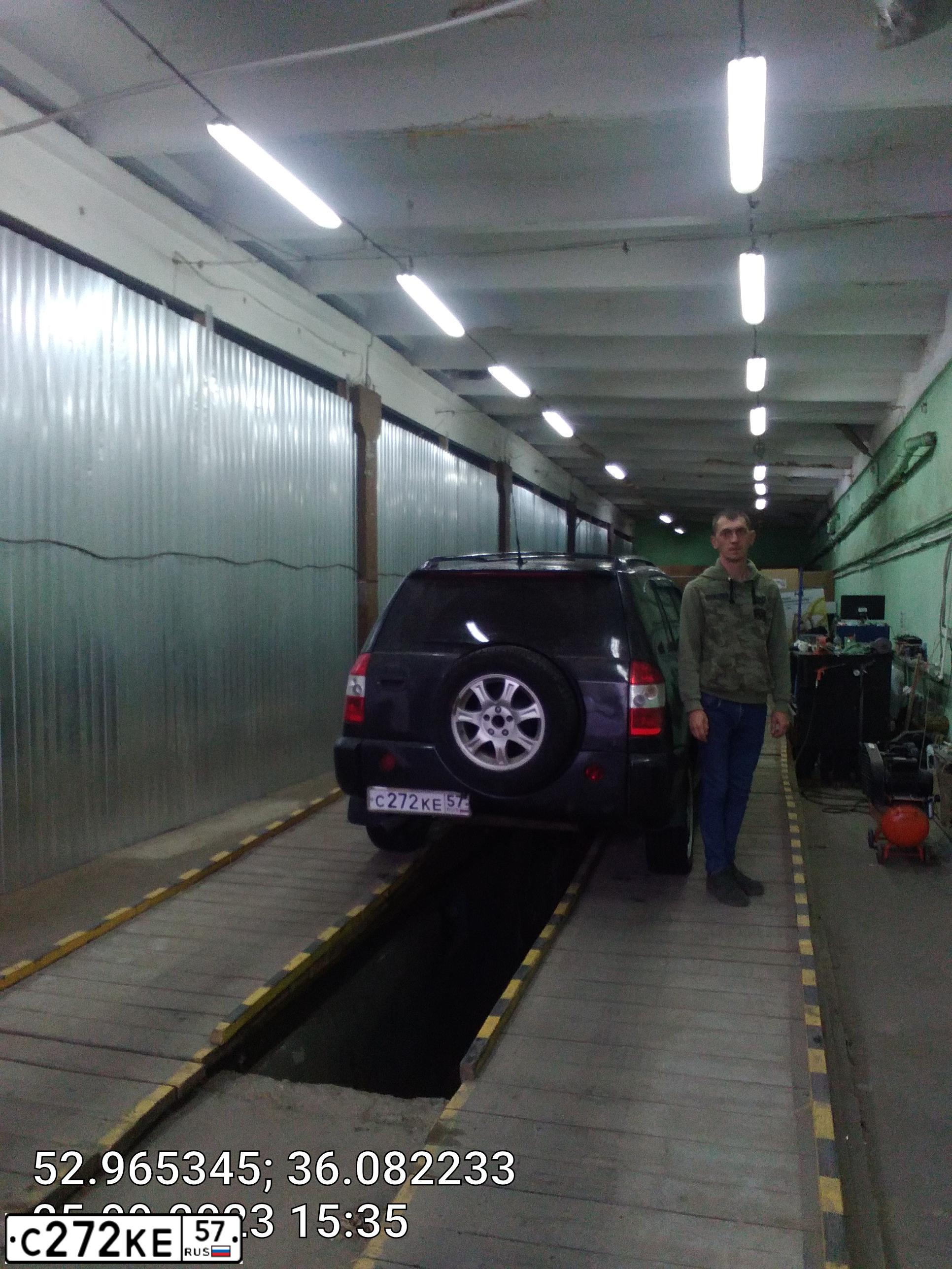Фото автомобиля TAGAZ TINGO, 2012 — госномер С272КЕ57. Цвет: ЧЕРНЫЙ