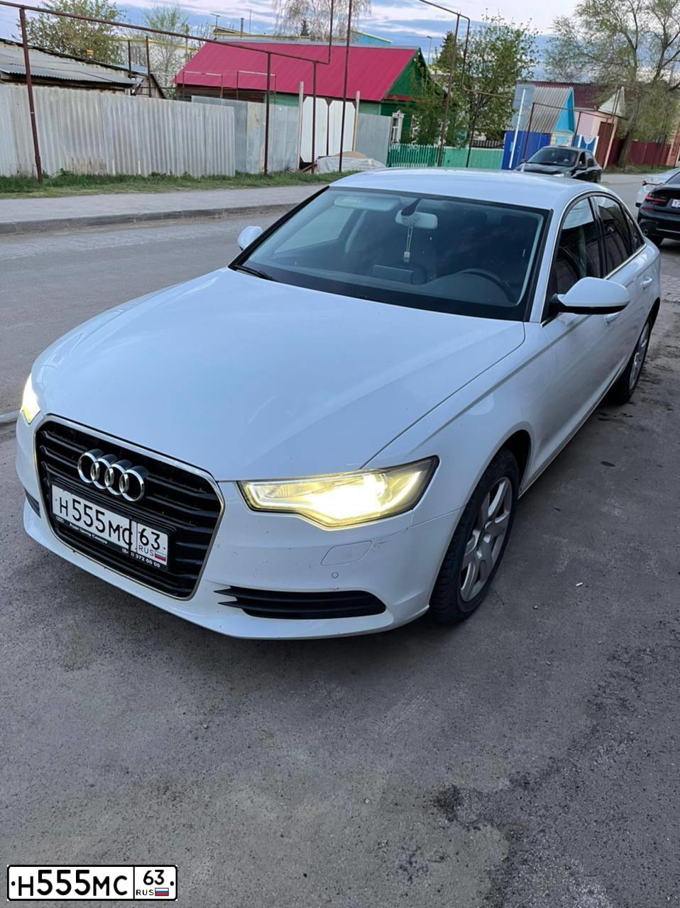 Фото автомобиля AUDI A6, 2013 — госномер Н555МС63. Цвет: БЕЛЫЙ