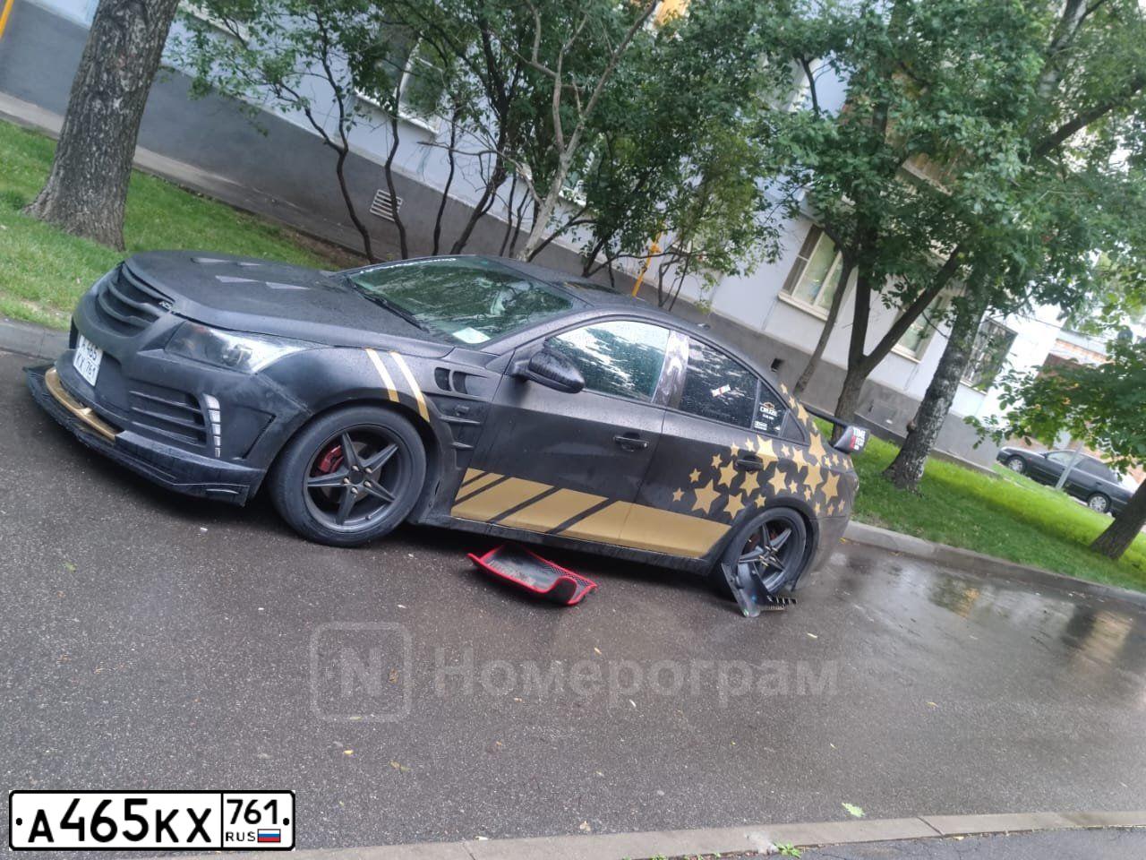 Фото автомобиля CHEVROLET CRUZE, 2013 — госномер А465КХ761. Цвет: ЧЕРНЫЙ