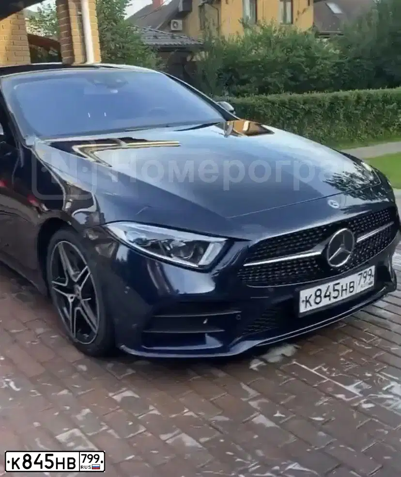 Фото автомобиля MERCEDES CLS-KLASSE, 2018 — госномер К845НВ799. Цвет: СИНИЙ