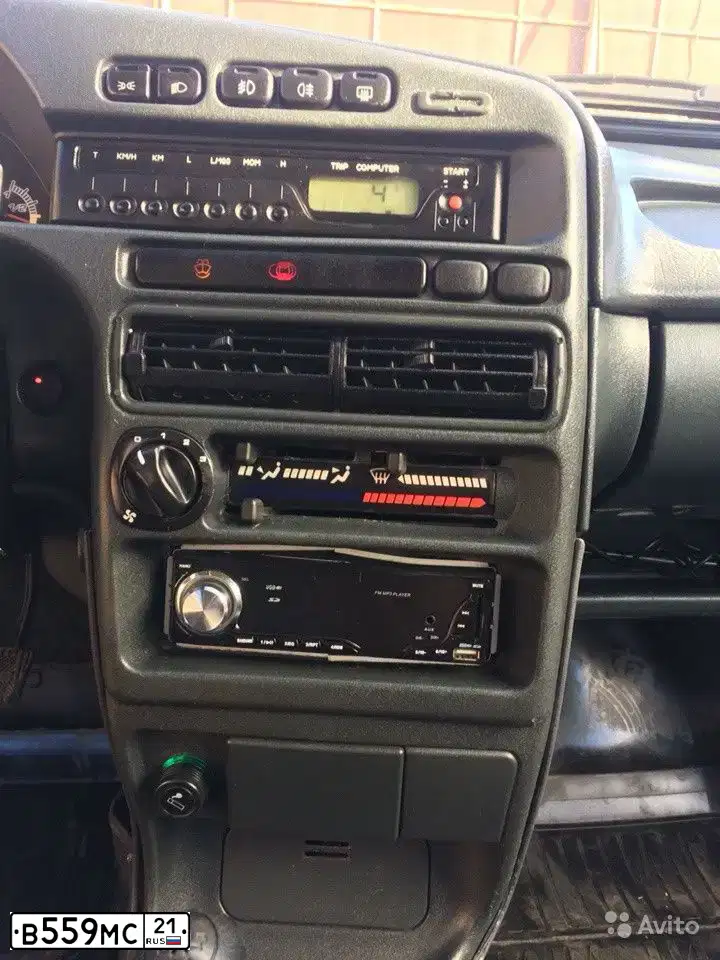 Фото автомобиля LADA 2114 SAMARA, 2009 — госномер В585ТТ750. Цвет: СВЕТЛО-СЕРЕБРИСТЫЙ МЕТАЛЛ