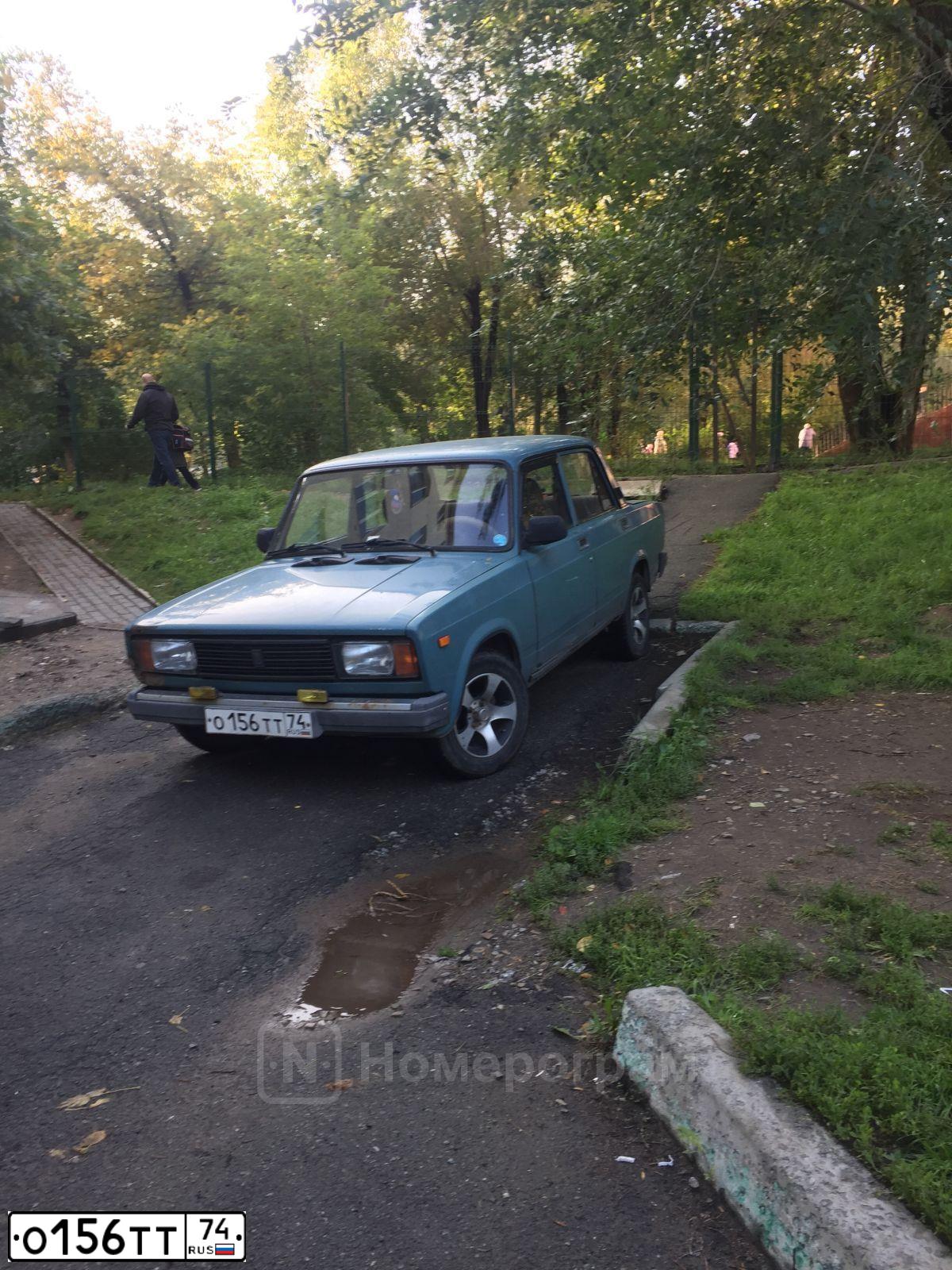 Фото автомобиля LADA 2105, 2005 — госномер О156ТТ74. Цвет: Серо-Синий