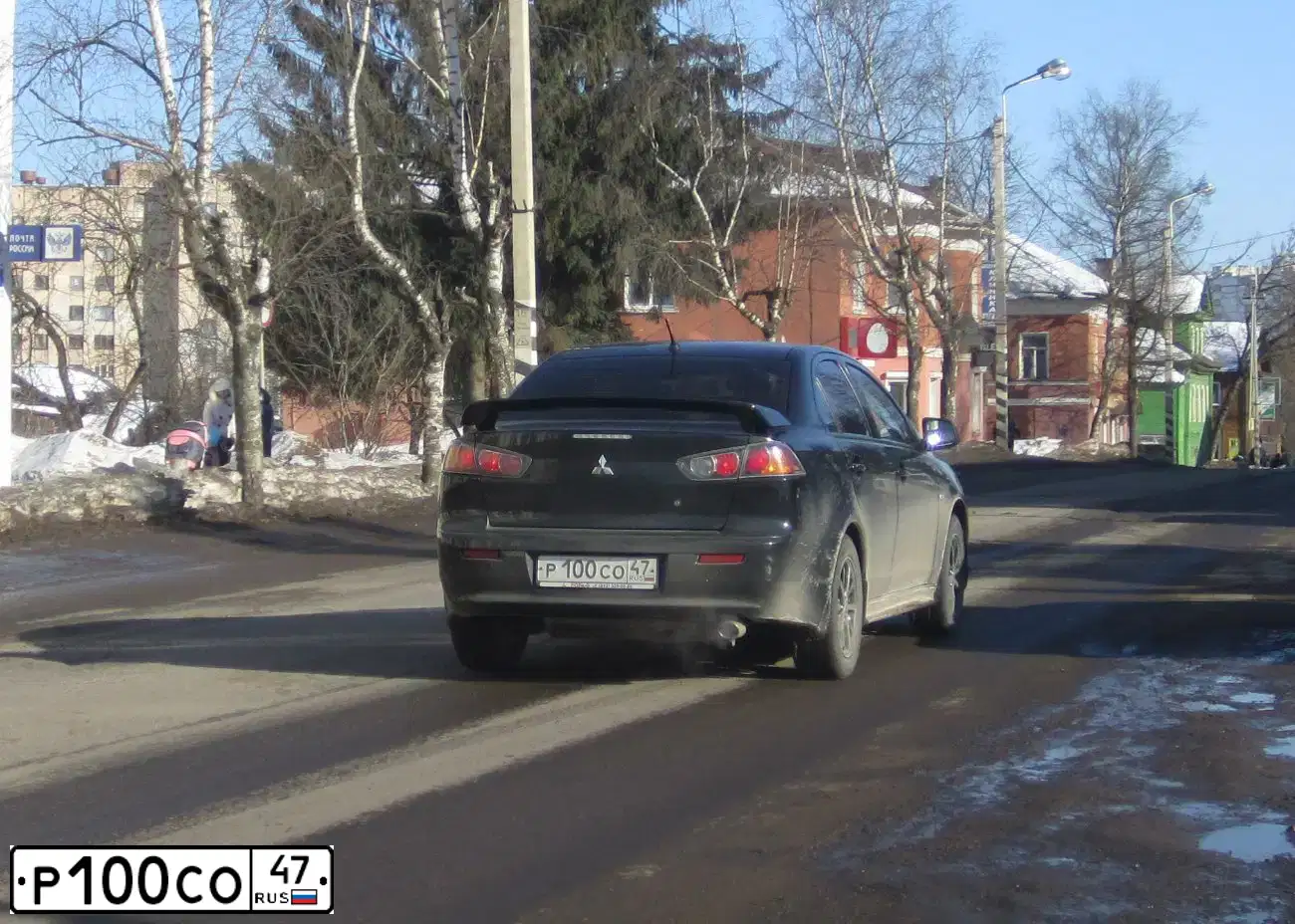 Фото автомобиля MITSUBISHI LANCER, 2010 — госномер Р100СО47. Цвет: ЧЕРНЫЙ