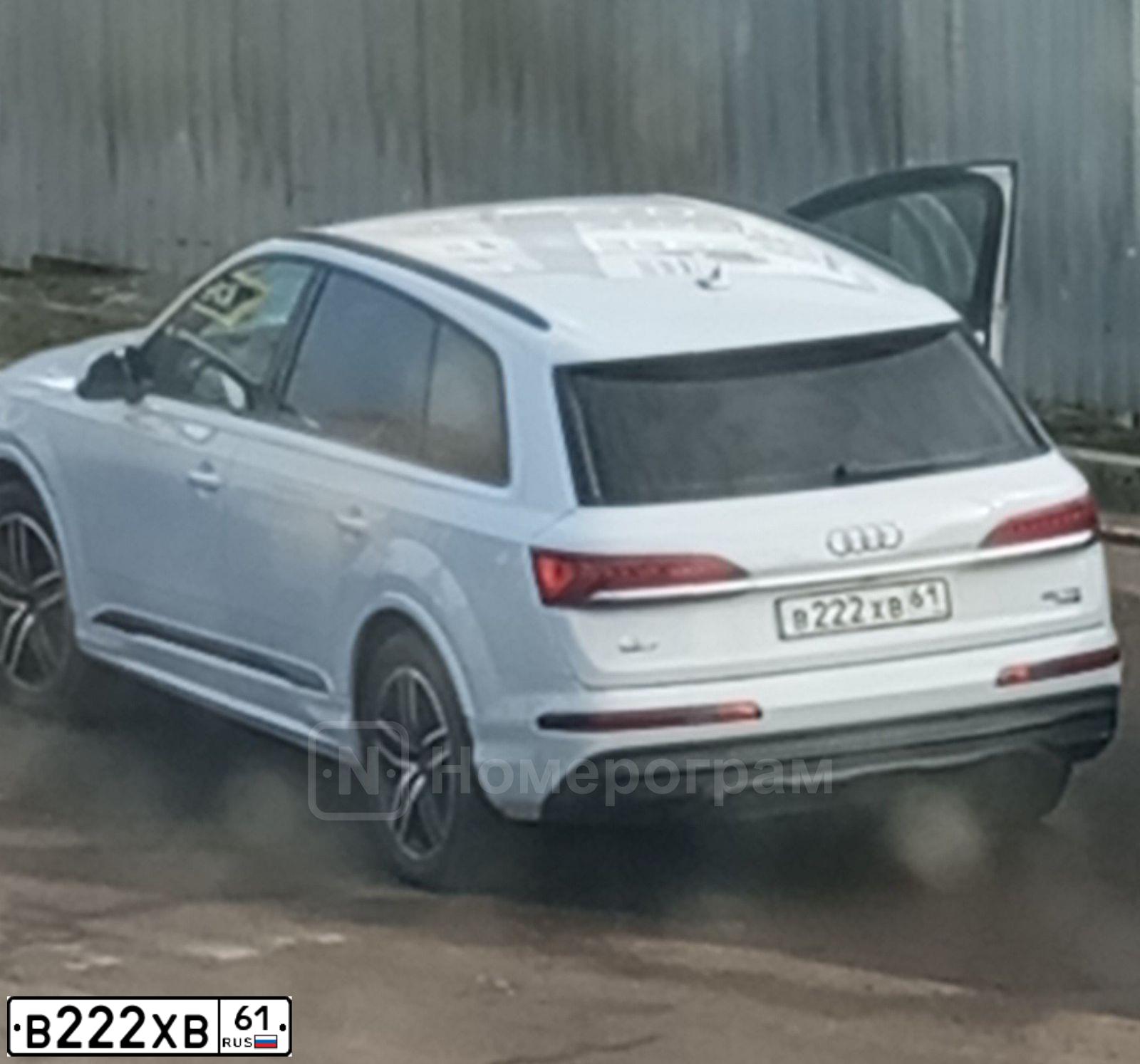 Фото автомобиля AUDI Q7, 2017 — госномер В222ХВ61. Цвет: Белый