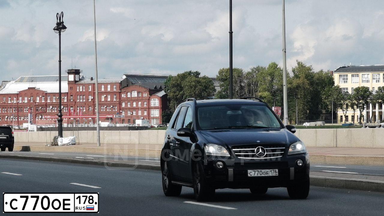 Фото автомобиля RENAULT LOGAN, 2010 — госномер М640РК67. Цвет: синий