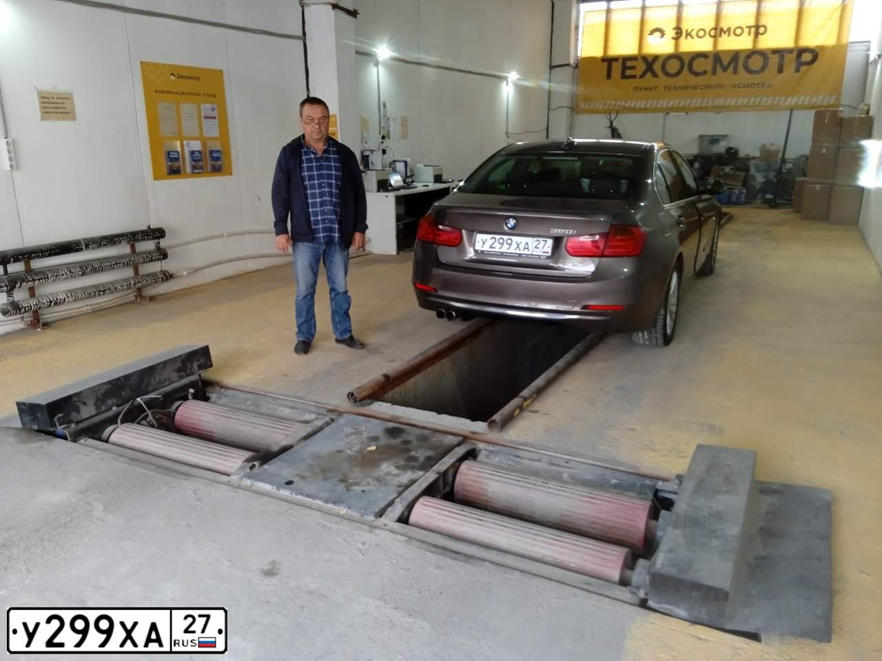 Фото автомобиля BMW 320I, 2012 — госномер Т654ВН79. Цвет: Коричневый