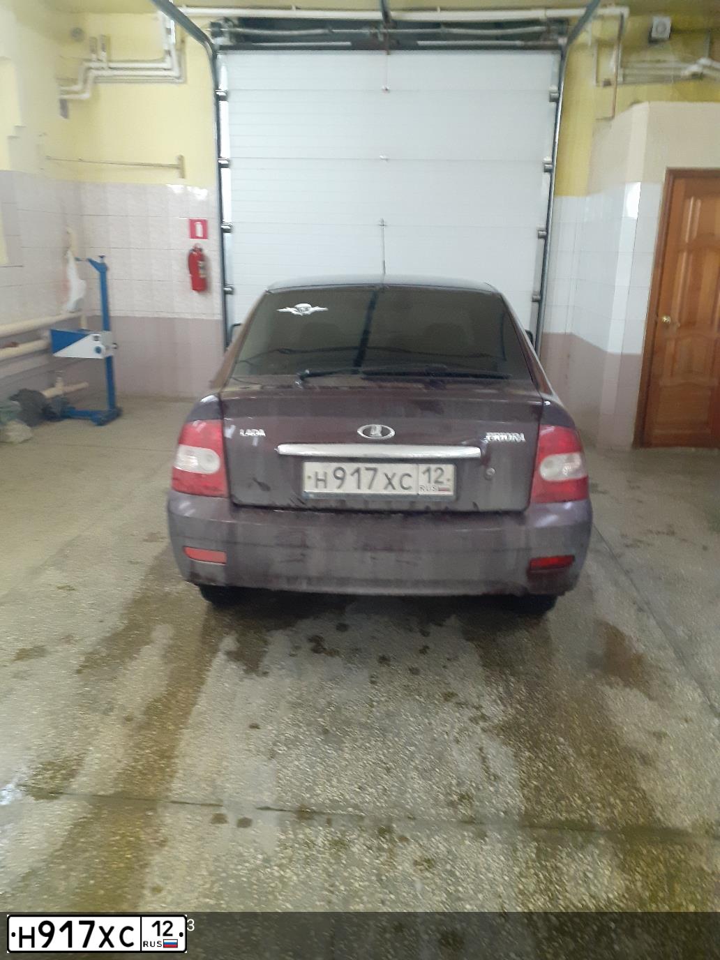 Фото автомобиля LADA PRIORA, 2012 — госномер Х871ХВ12