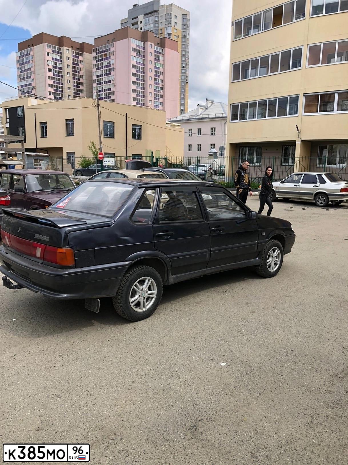 Фото автомобиля LADA 2107, 2008 — госномер К385МО96. Цвет: ТЕМНО-КРАСНЫЙ