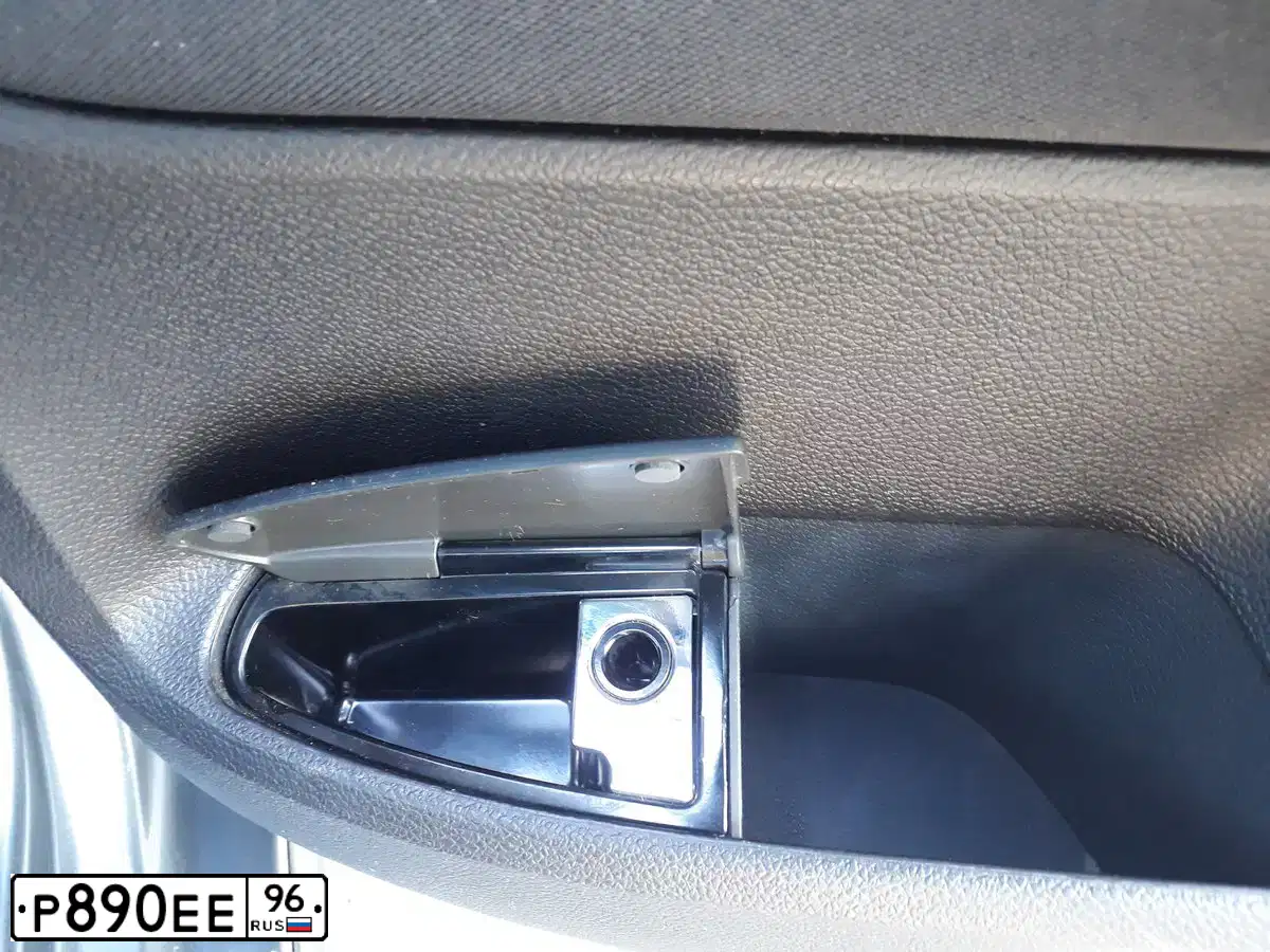 Фото автомобиля VOLKSWAGEN JETTA, 2010 — госномер Т649РЕ72. Цвет: ТЕМНО-СЕРЫЙ