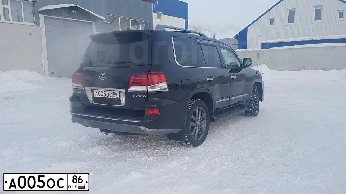 Фото автомобиля TOYOTA LANDCRUISER 200, 2012 — госномер А640ХН763. Цвет: ЧЕРНЫЙ