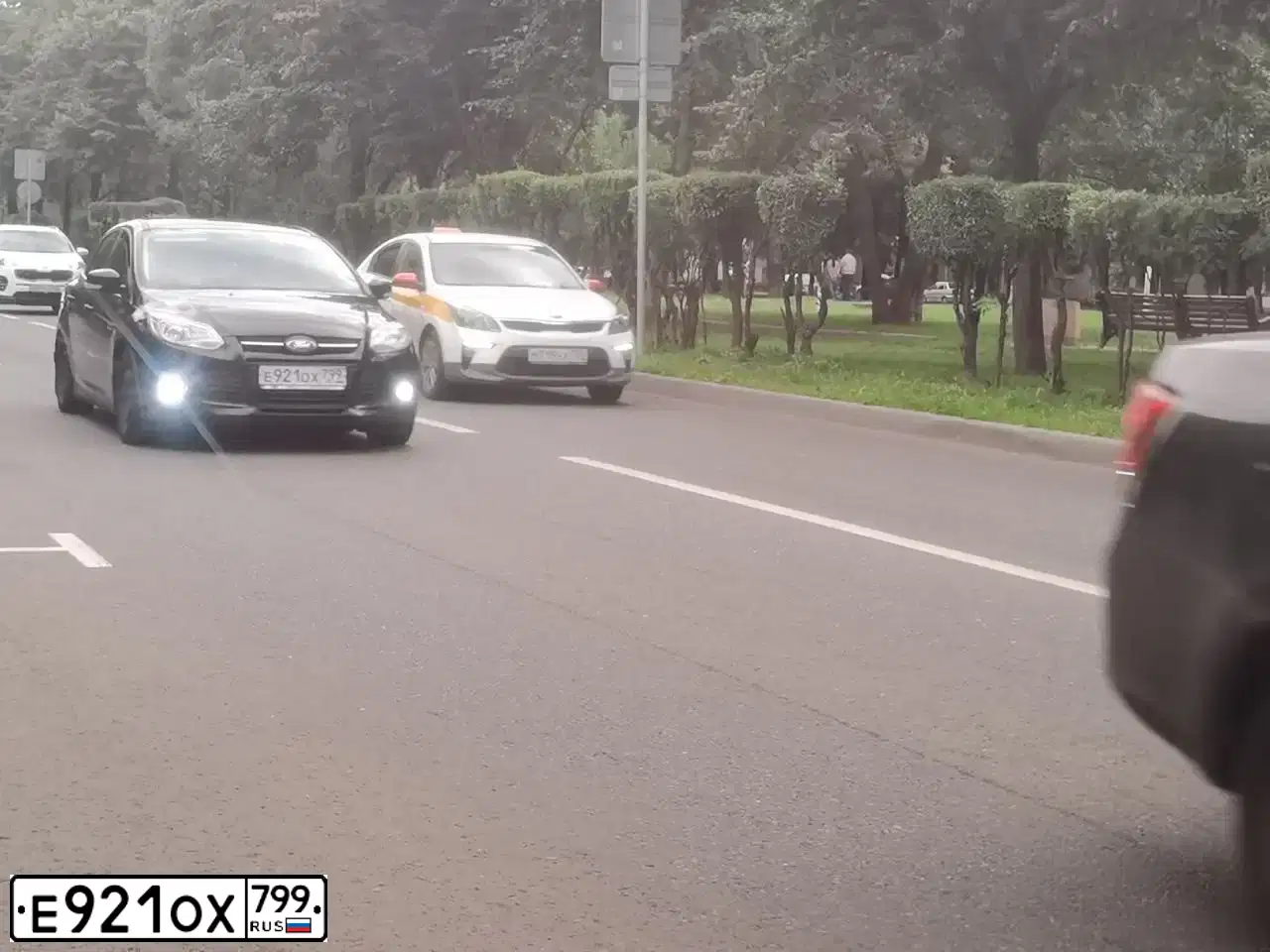 Фото автомобиля FORD D FOCUS, 2014 — госномер Е921ОХ799. Цвет: ЧЕРНЫЙ