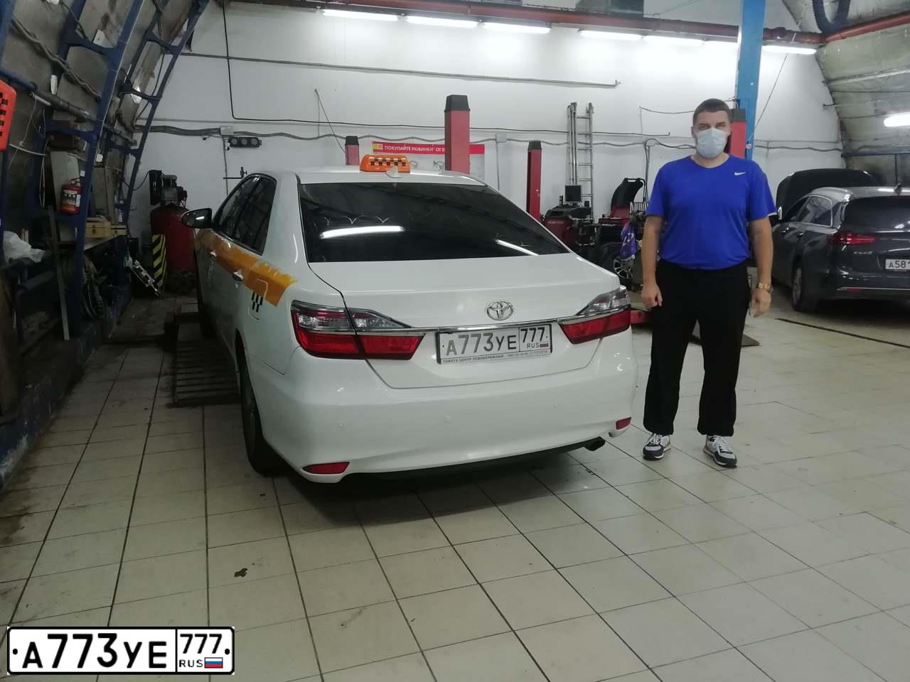 Фото автомобиля TOYOTA CAMRY, 2016 — госномер А773УЕ777