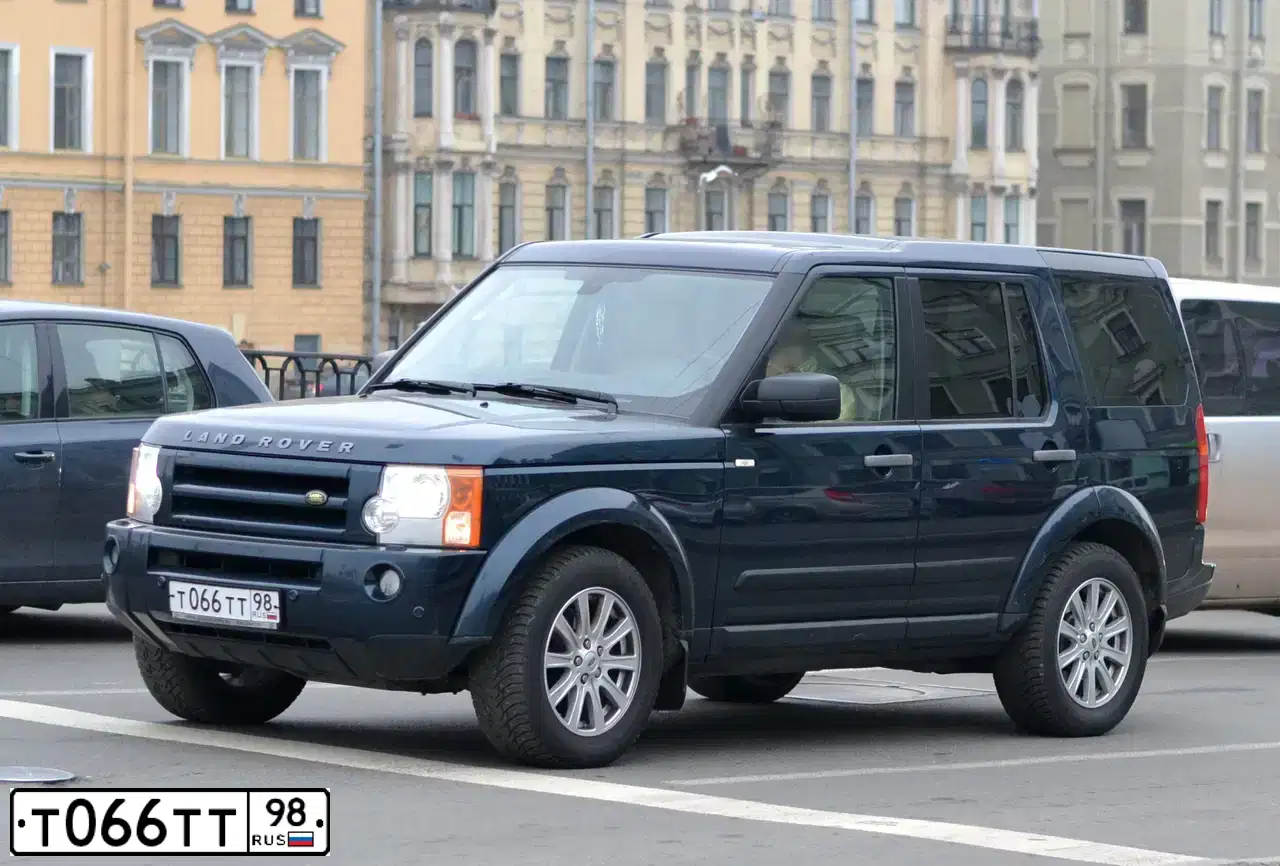 Фото автомобиля LANDROVER DISCOVERY, 2008 — госномер Т066ТТ98. Цвет: ТЕМНО-СИНИЙ