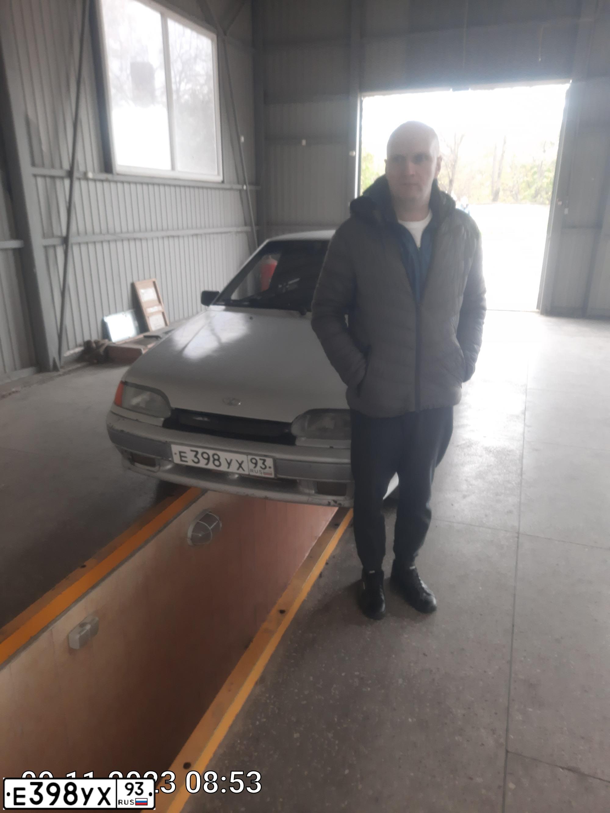 Фото автомобиля LADA 2114, 2003 — госномер А396ВН323