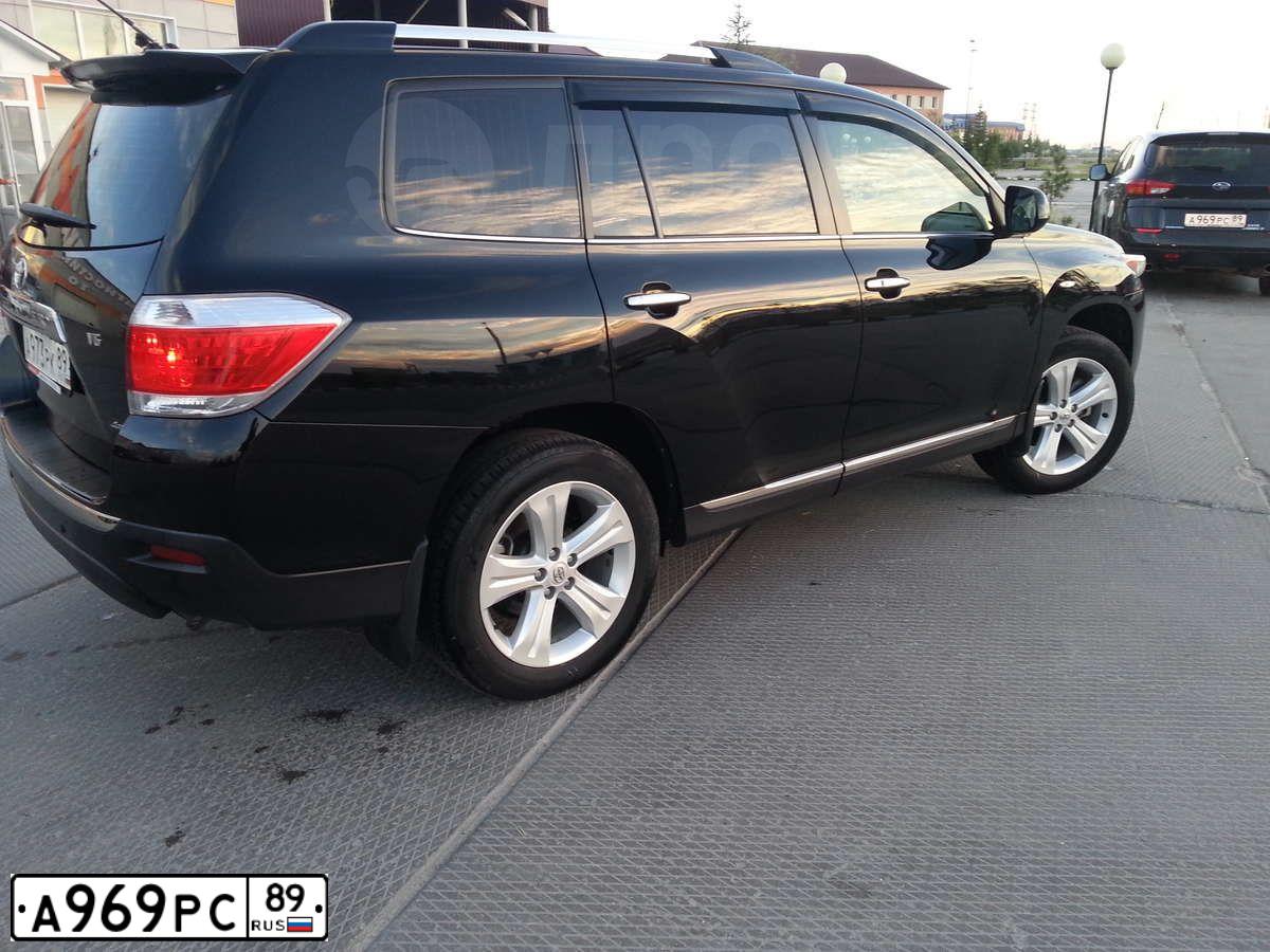 Фото автомобиля SUBARU B9 TRIBECA, 2006 — госномер А833МС761. Цвет: ЧЕРНЫЙ