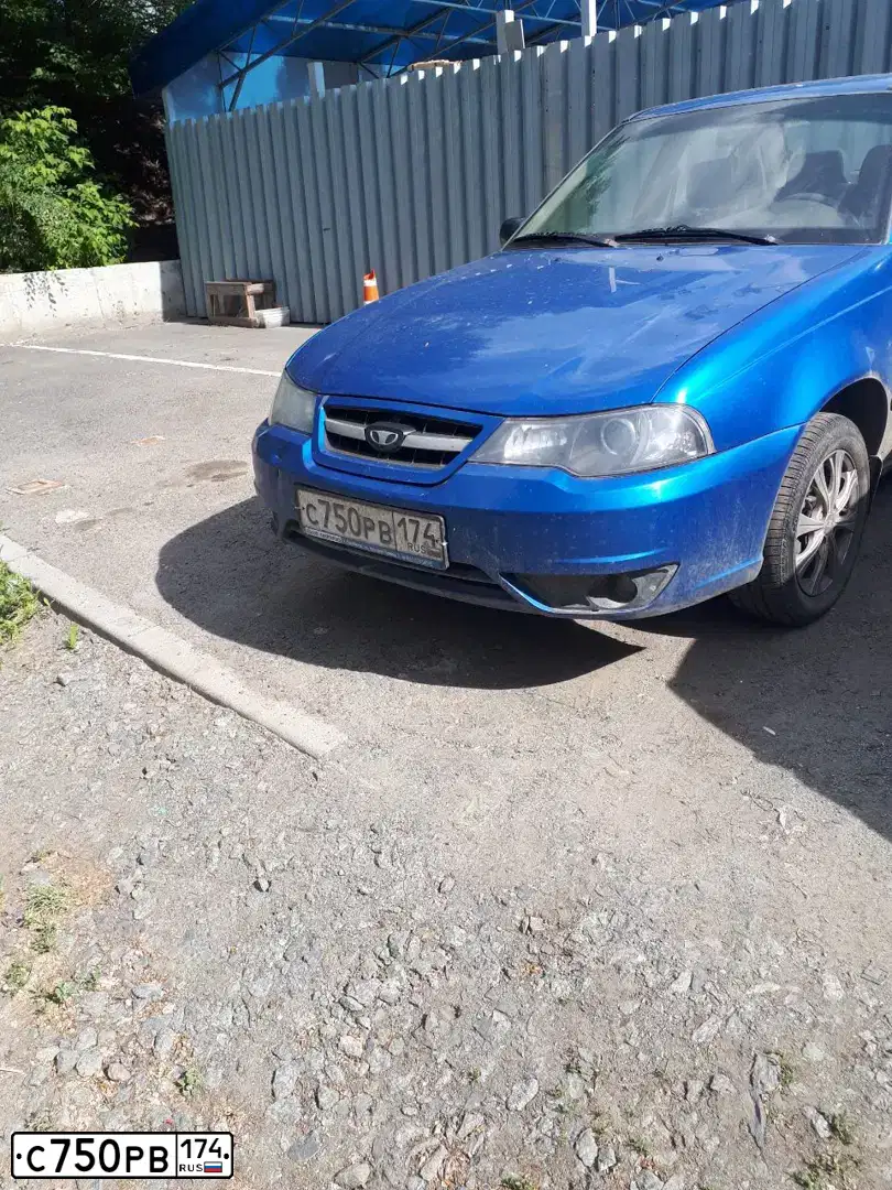 Фото автомобиля DAEWOO NEXIA, 2012 — госномер С750РВ174. Цвет: СИНЕ-ГЛАЗУРИСТЫЙ