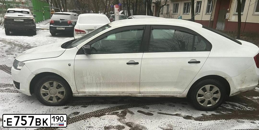 Фото автомобиля LANDROVER FREELANDER, 2009 — госномер У237ВС550. Цвет: ЧЕРНЫЙ