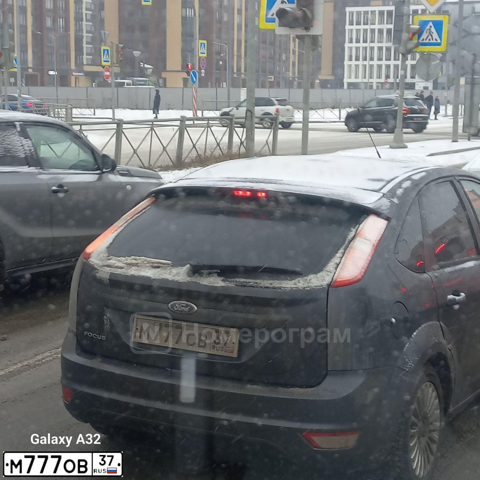 Фото автомобиля MITSUBISHI Pajero IV, 2007 — госномер М777ОВ37