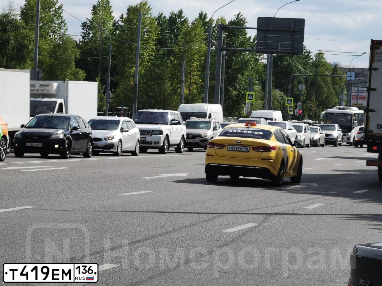 Фото автомобиля KIA MAGENTIS / OPTIMA, 2019 — госномер В436ХА790. Цвет: ЖЕЛТЫЙ
