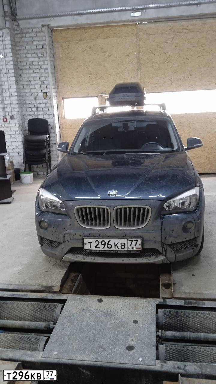 Фото автомобиля LADA 2104, 1994 — госномер Т296КВ77. Цвет: БЕЛЫЙ