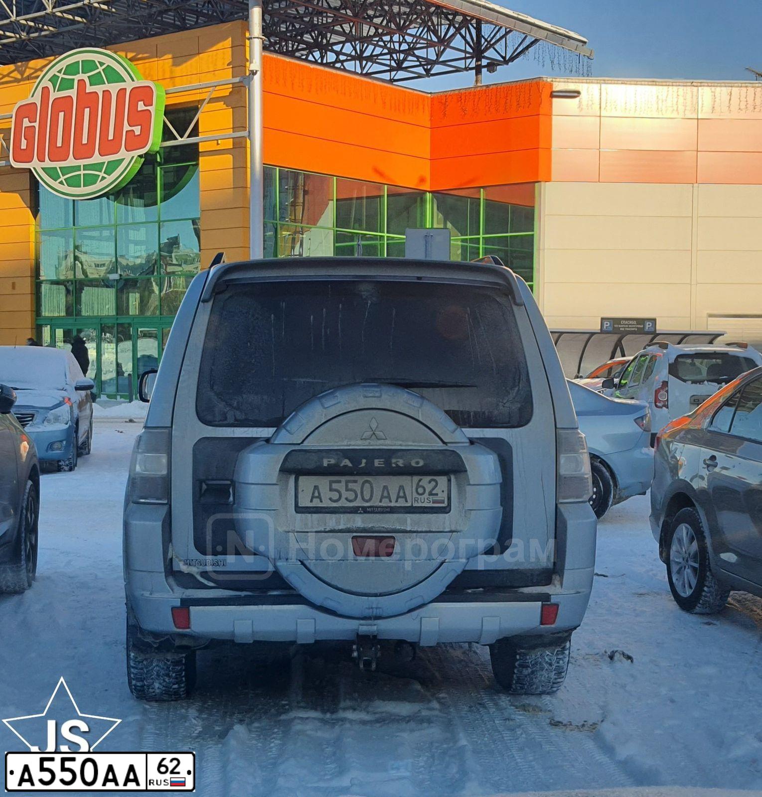 Фото автомобиля MITSUBISHI PAJERO, 2013 — госномер Е962УК62. Цвет: Серебристый
