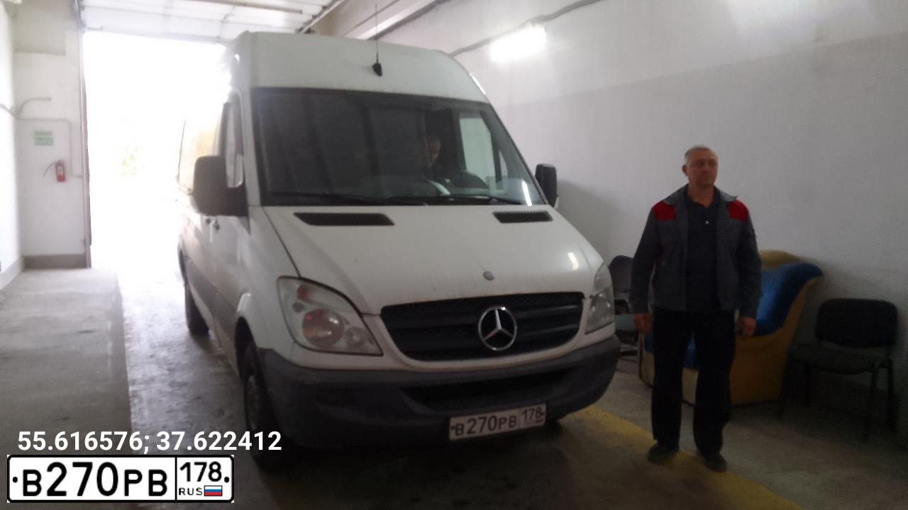 Фото автомобиля MERCEDES SPRINTER, 2011 — госномер В270РВ178. Цвет: БЕЛЫЙ