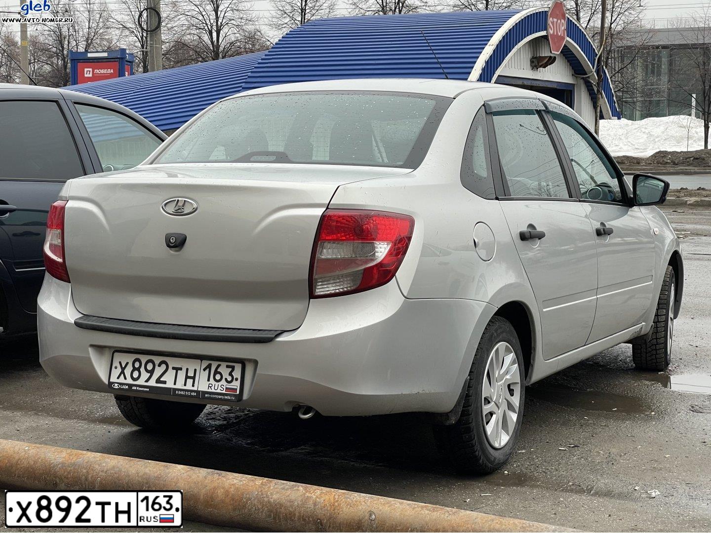 Фото автомобиля LADA 2190 GRANTA, 2017 — госномер Х892ТН163. Цвет: СЕРЕБРИСТЫЙ