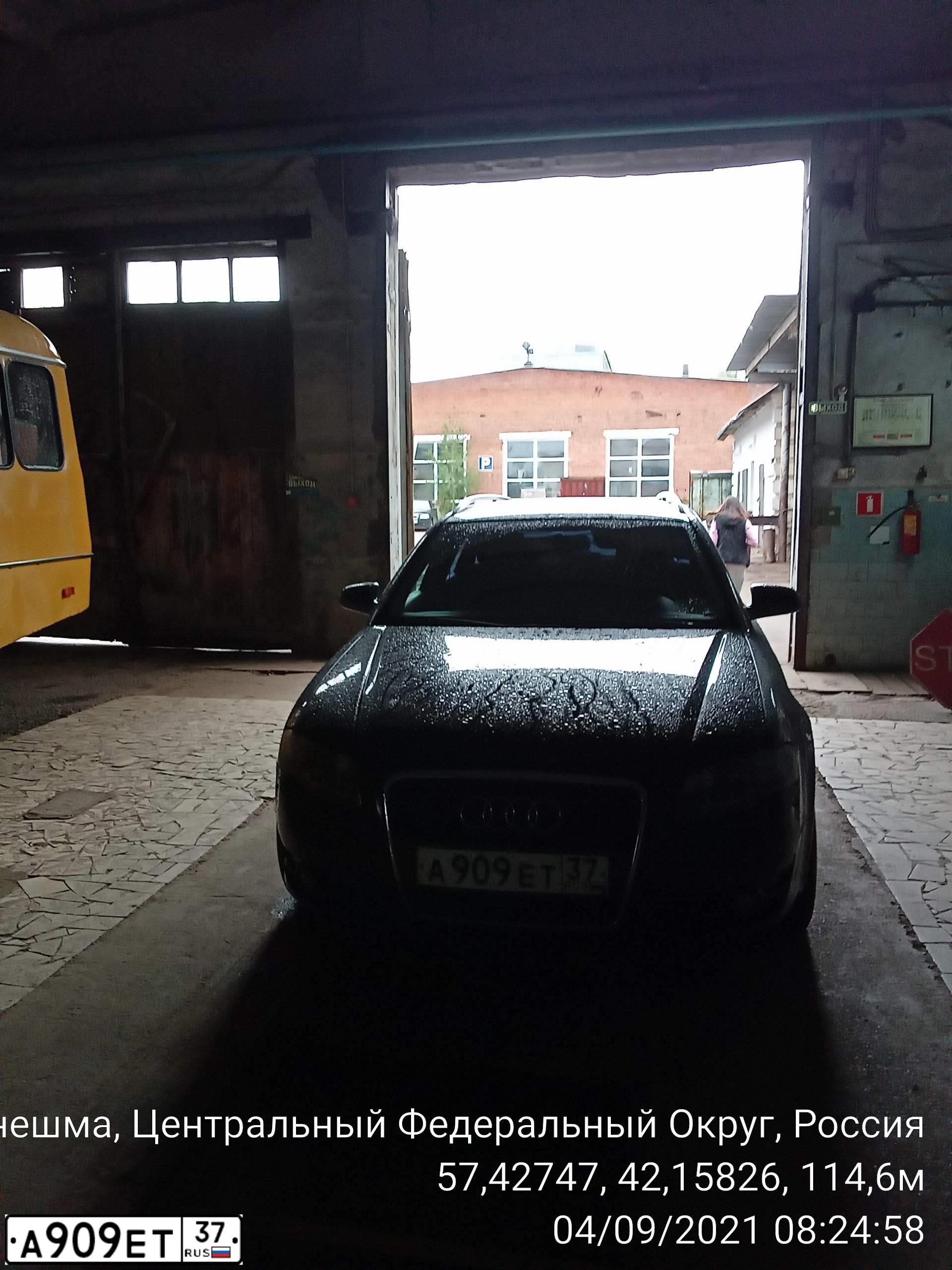 Фото автомобиля AUDI A4, 2005 — госномер А909ЕТ37. Цвет: ЧЕРНЫЙ