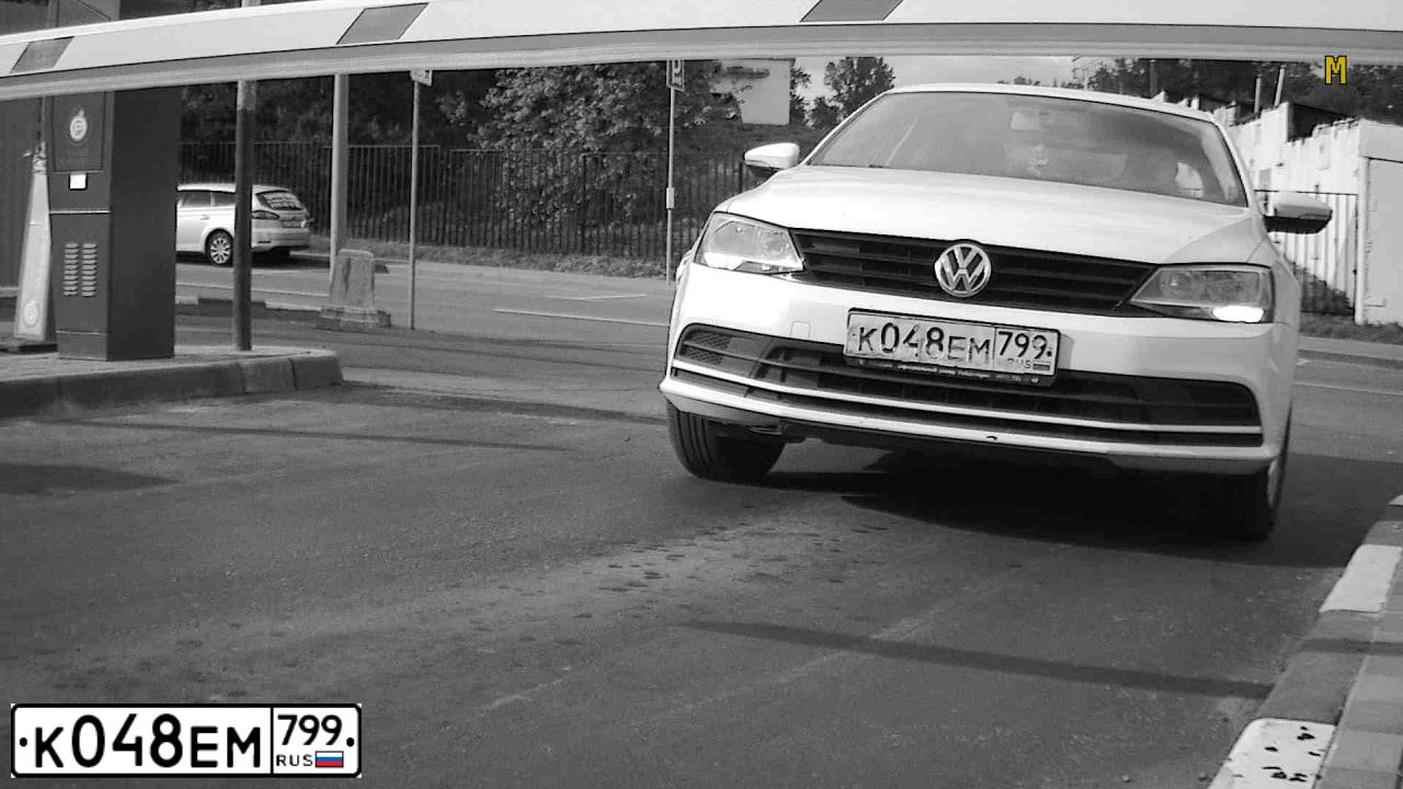 Фото автомобиля VOLKSWAGEN JETTA, 2018 — госномер К048ЕМ799. Цвет: БЕЛЫЙ
