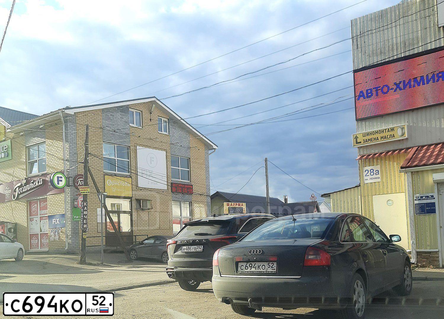 Фото автомобиля AUDI A6, 2002 — госномер С694КО52. Цвет: ЧЕРНЫЙ