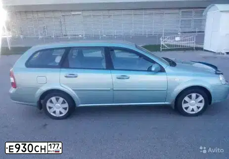 Фото автомобиля CHEVROLET LACETTI, 2007 — госномер В813КА92. Цвет: ЗЕЛЕНЫЙ