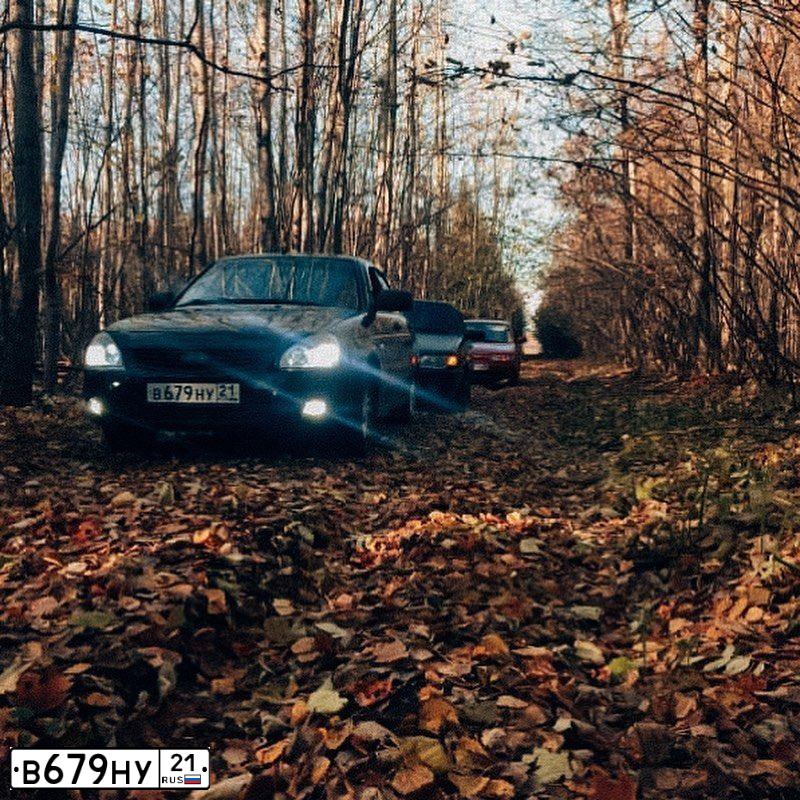 Фото автомобиля LADA 2170 PRIORA, 2012 — госномер В679НУ21. Цвет: Сине-Черный
