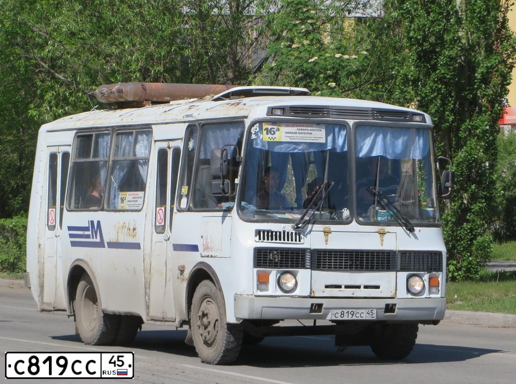 Фото автомобиля PAZ 3205, 2001 — госномер С819СС45. Цвет: Бело-Синий