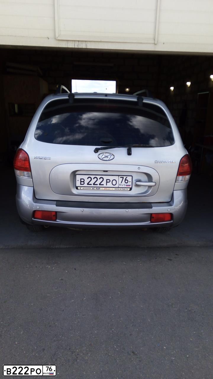 Фото автомобиля HYUNDAI SANTA FE, 2005 — госномер В347НР76. Цвет: СЕРЫЙ