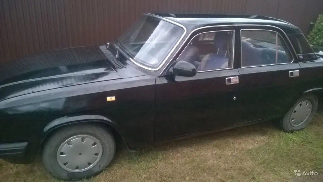 Фото автомобиля GAZ 3102 WOLGA, 1993 — госномер С123РС50. Цвет: ЧЕРНЫЙ
