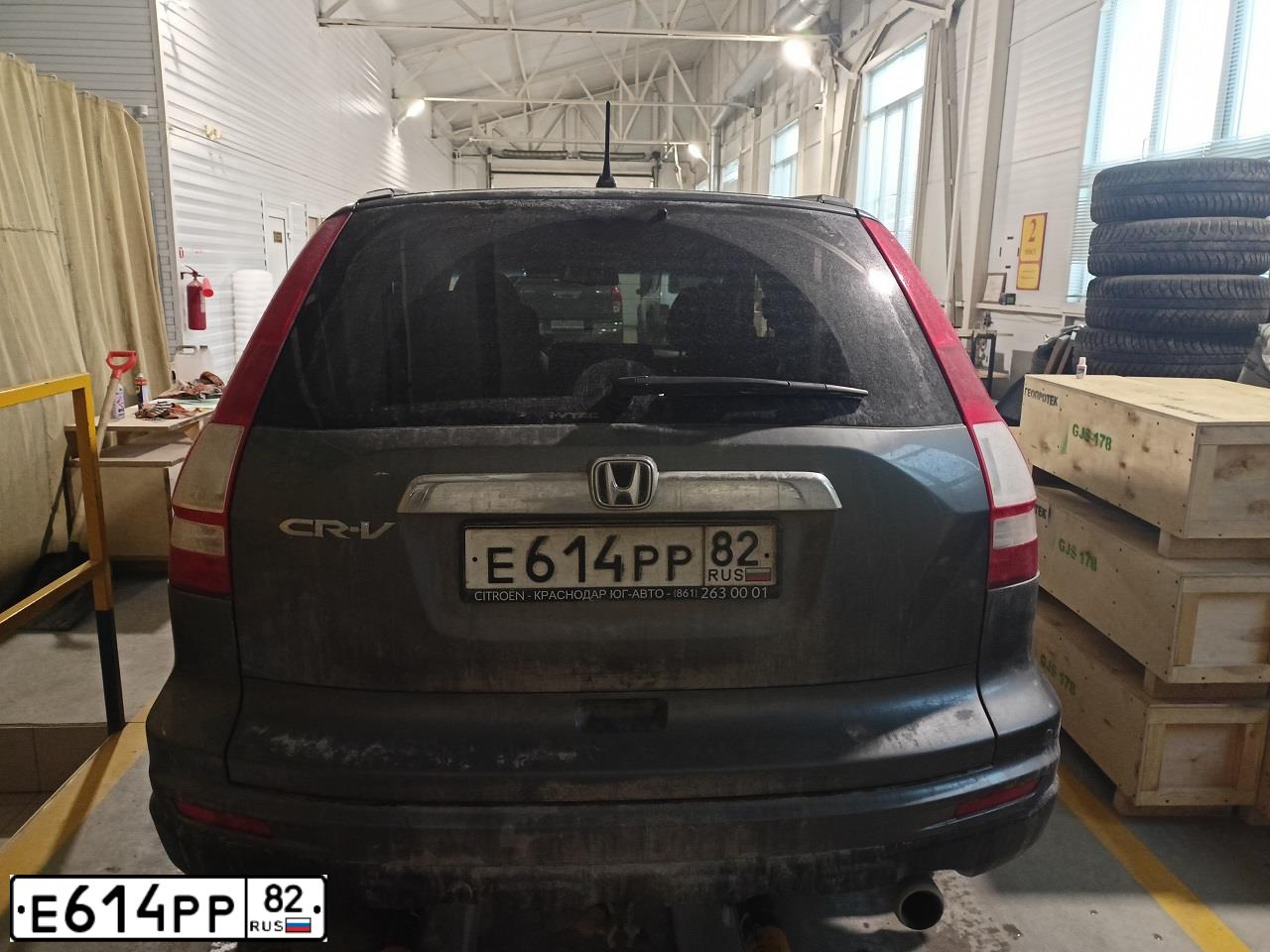 Фото автомобиля HONDA CR-V, 2012 — госномер С626ЕХ123. Цвет: СЕРЫЙ